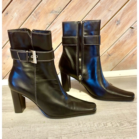 Anne Klein black leather booties square toe block heel side zip Size - 8M - Picture 1 of 12